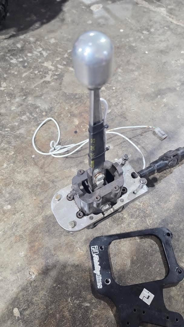 B Series G-Force Shifter with accessories