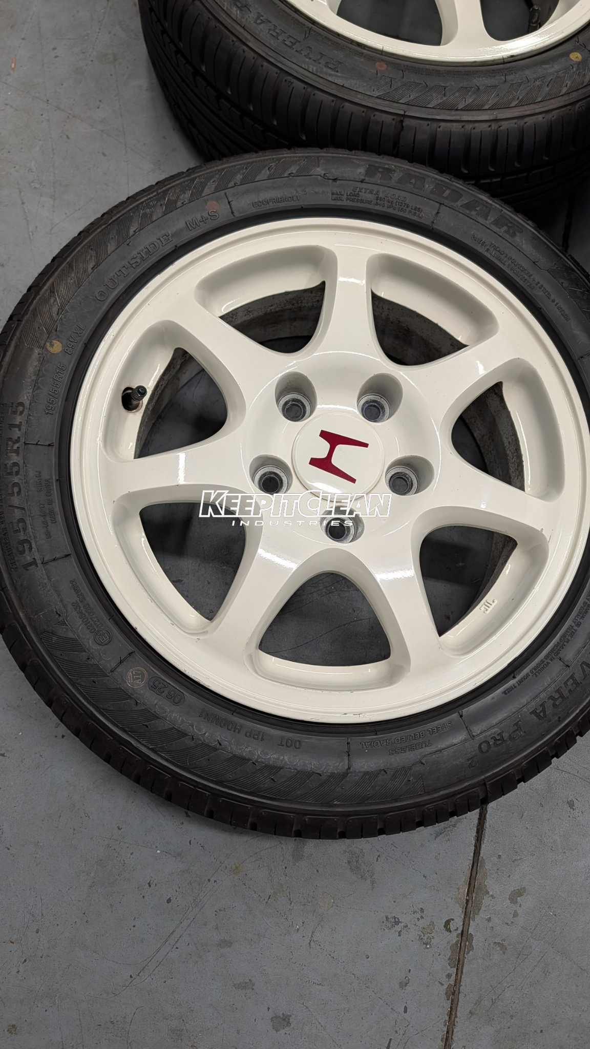 EK9 Type R Wheels w/tires and center caps (GREAT CONDITION)