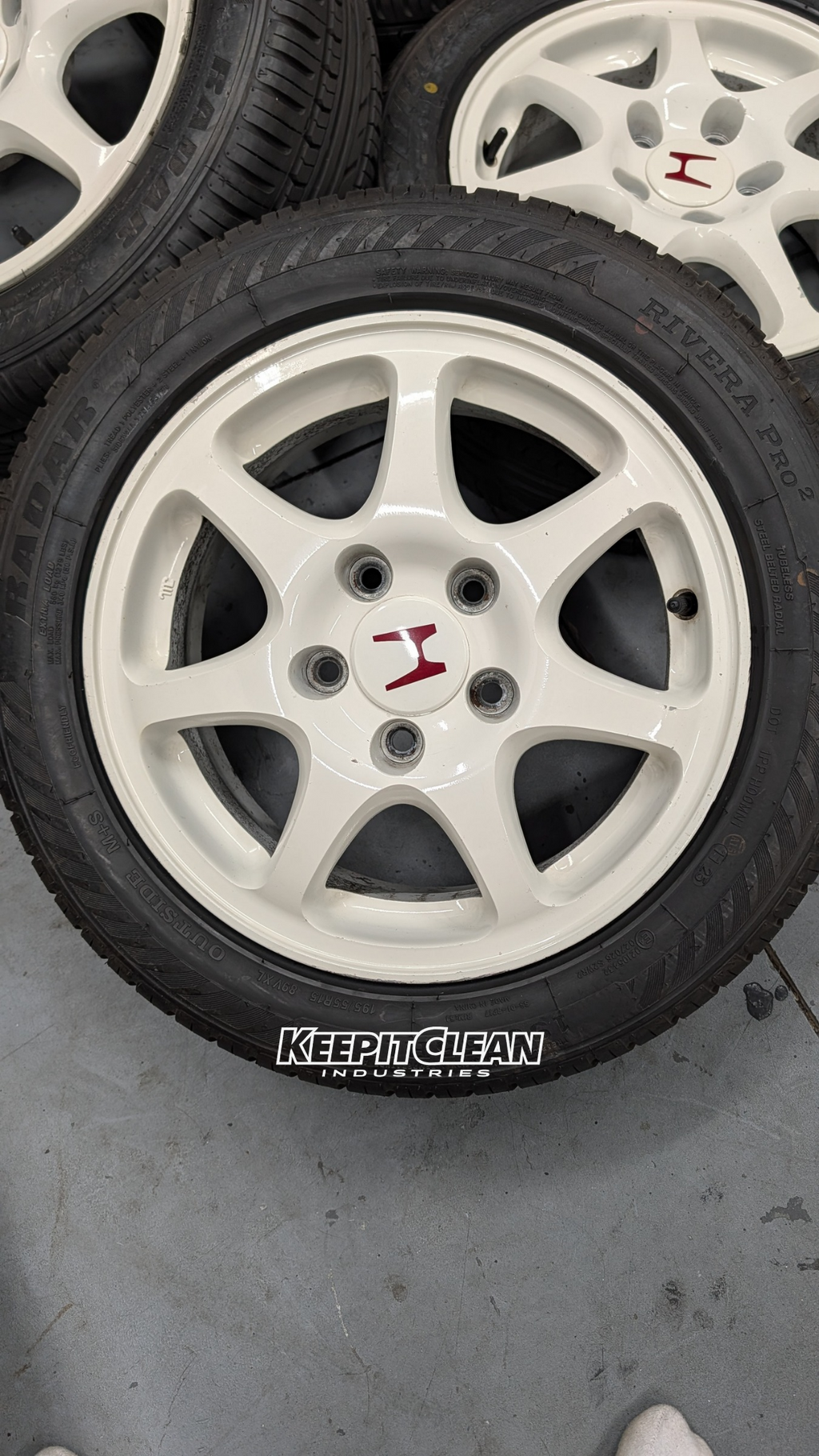 EK9 Type R Wheels w/tires and center caps (GREAT CONDITION)