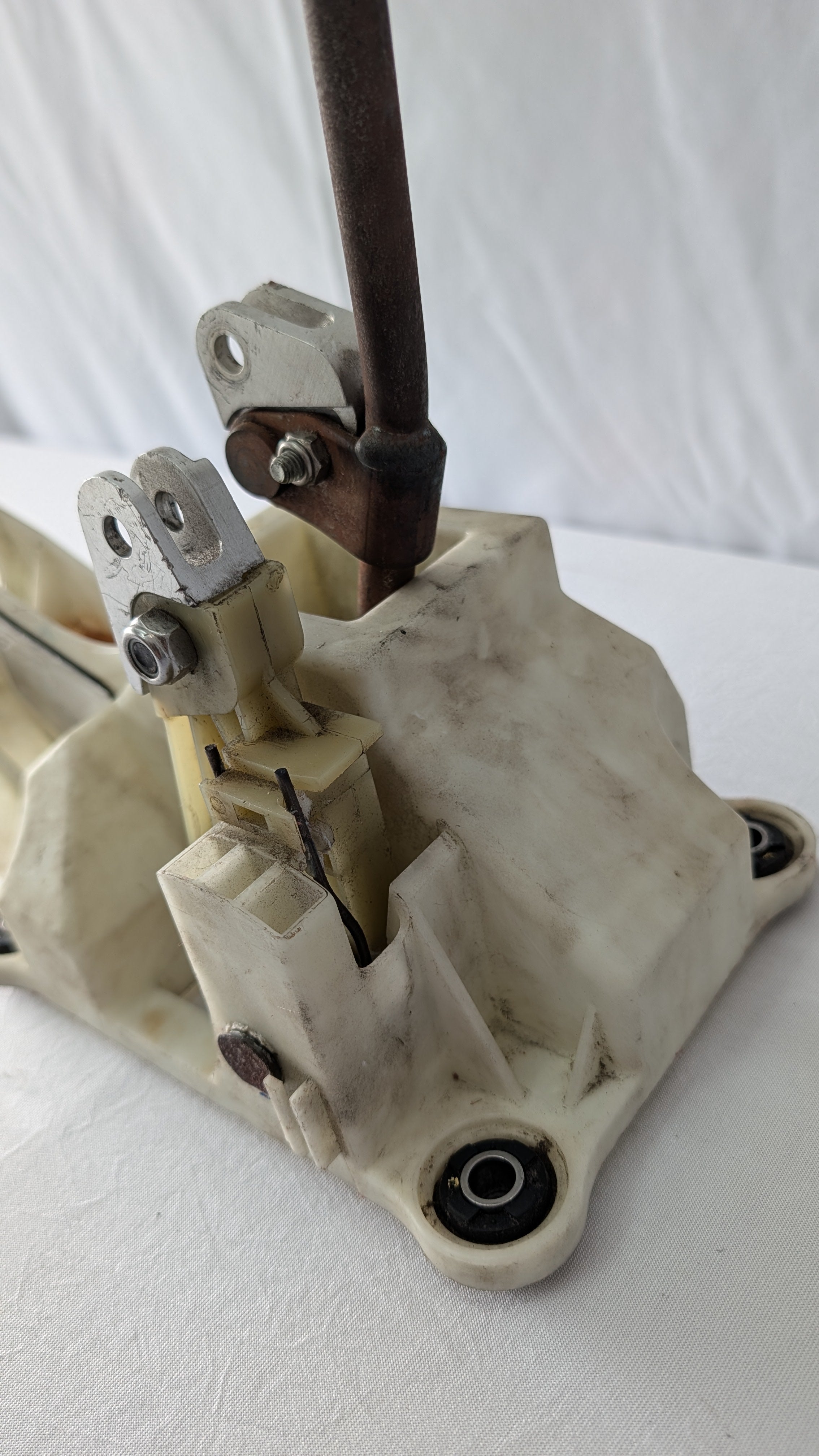 RSX TYPE S SHIFTER BOX OEM